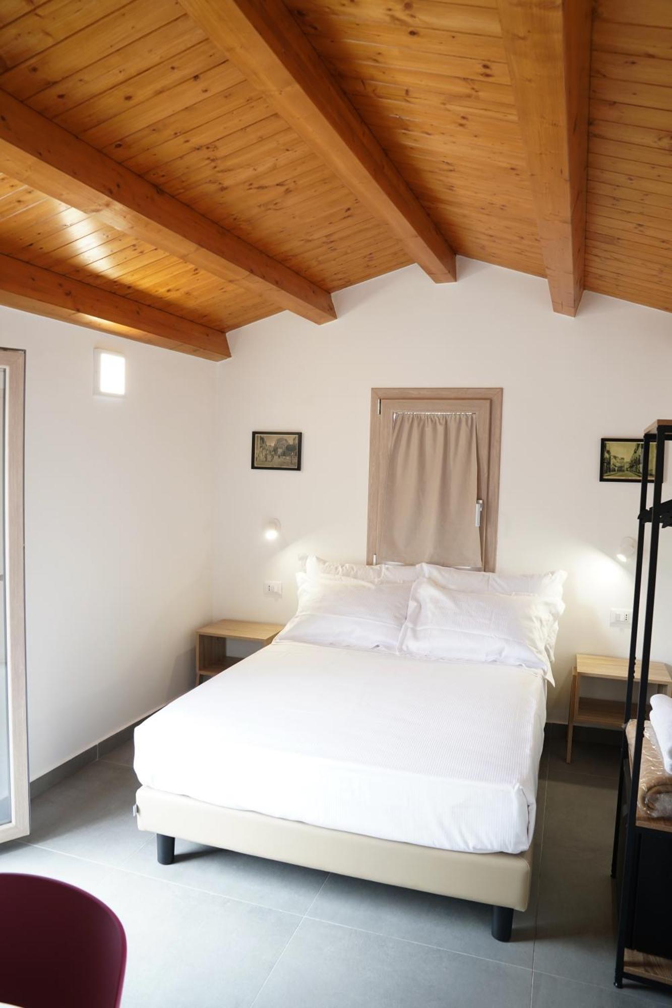 לסקארי Ducas Rooms And Suite מראה חיצוני תמונה